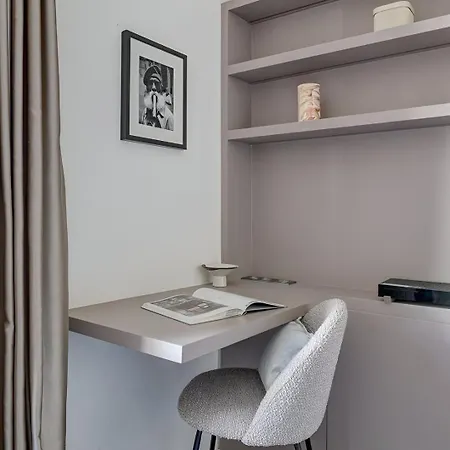 376 Crillon - Superbe A Paris