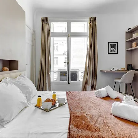 376 Crillon - Superbe A