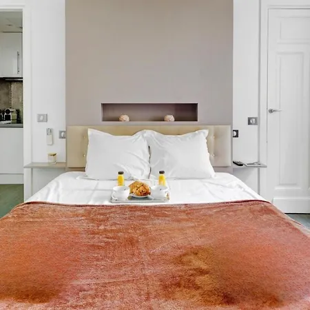 376 Crillon - Superbe A Paris