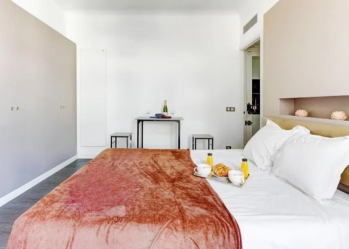 376 Crillon - Superbe A Paris